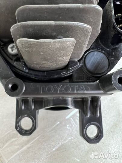 Фара противотуманная передняя левая Toyota Camry