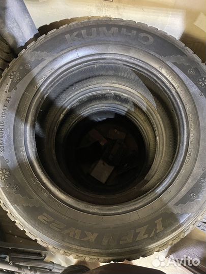 Kumho I'Zen KW22 235/60 R16 21J