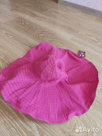 Новая пляжная шляпа с большими полями