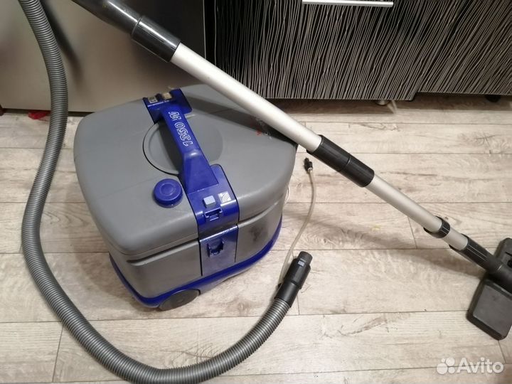 Моющий пылесос Moulinex Super Trio