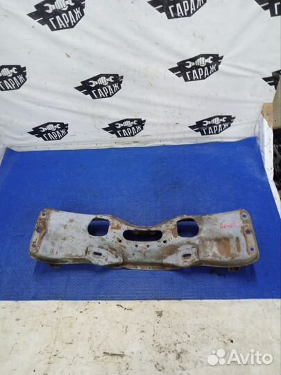 Передний подрамник Subaru Legacy BG