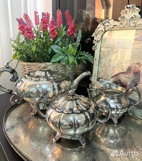 Молочник. Серебрение. Англия