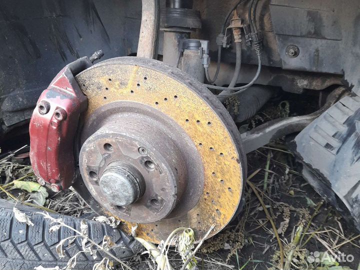 Задние суппорта, тормозные диски мерседес 220