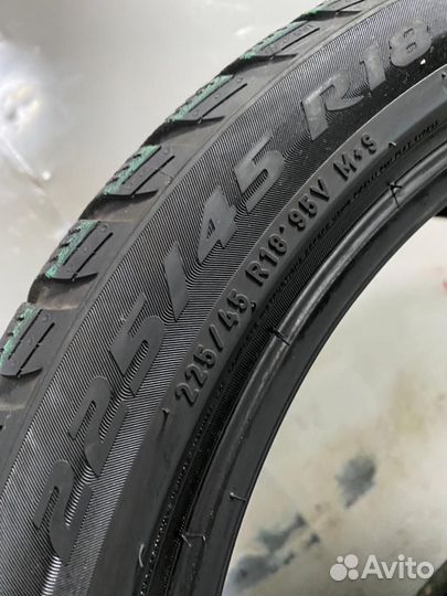 Pirelli Winter Sottozero 3 225/45 R18