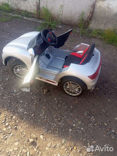 Детский электромобиль бу