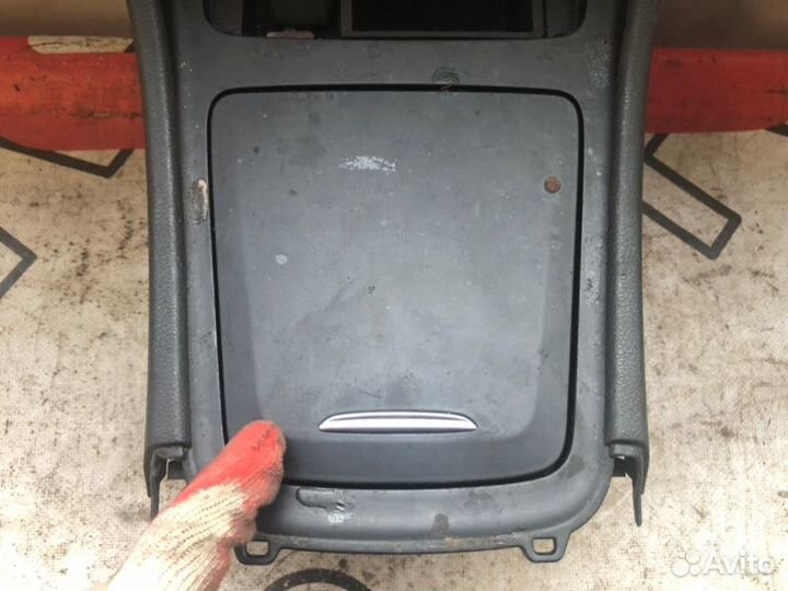 Накладка центральной консоли Mercedes-Benz A-Class