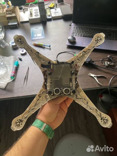 Квадрокоптер dji phantom 4