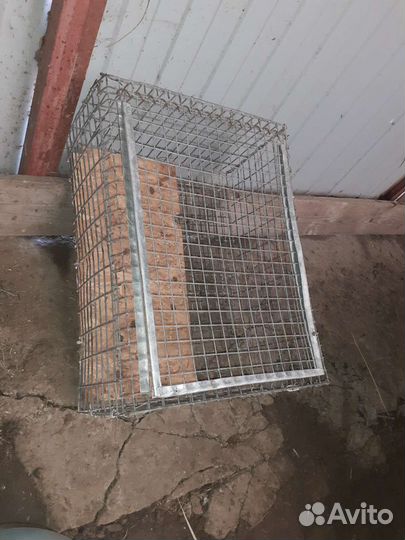 Клетки, переноски для кроликов