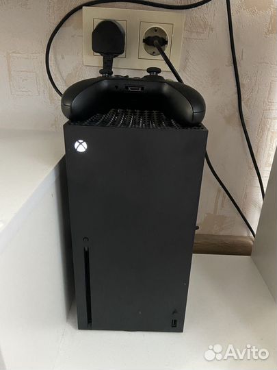 Xbox series x 1tb с играми