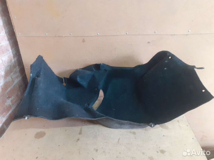 Обшивка багажника правая Toyota Corsa EL41