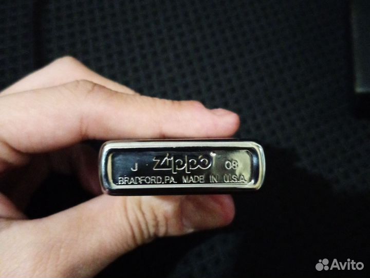Зажигалка бензиновая zippo