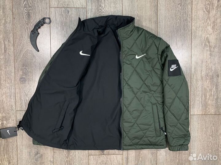 Демисезонная куртка Nike двухсторонняя