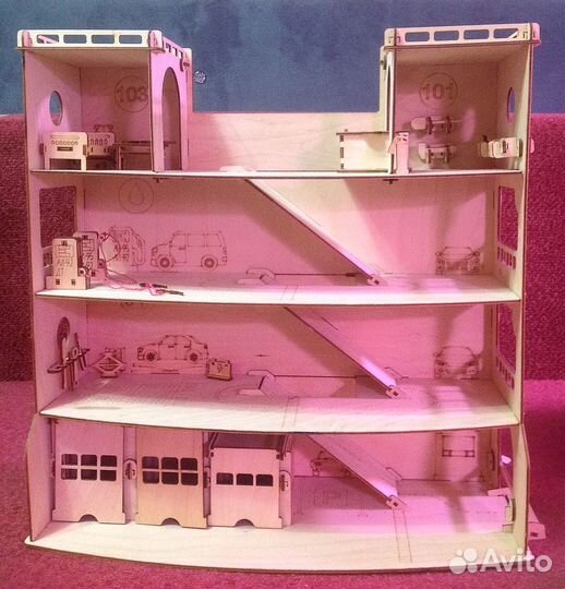 Деревянная парковка 