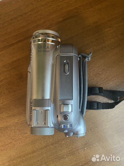 Видеокамера Panasonic NV-GS300