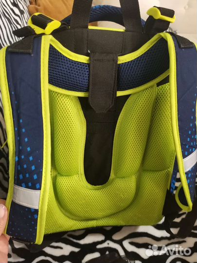 Рюкзак школьный