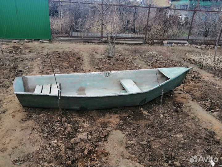 Весельная лодка