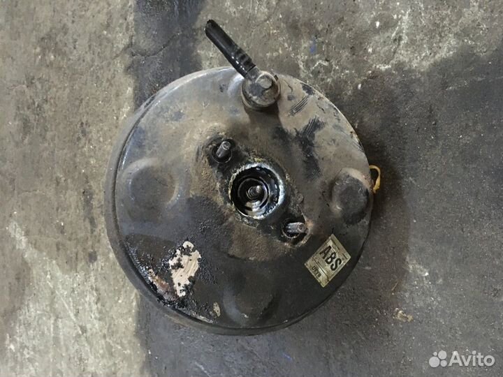 Усилитель тормозов вакуумный