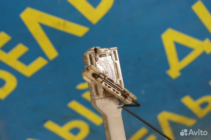 Датчик уровня топлива Mercedes-Benz W210