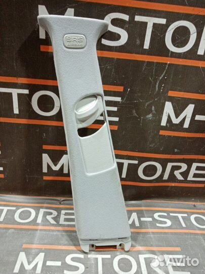 Обшивка стойки левая Mercedes-Benz M-Class W163