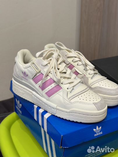 Кроссовки женские adidas 38 размер новые