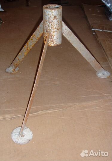 Подставка под елку