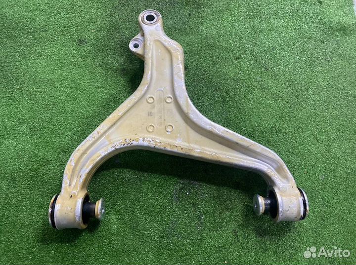 Рычаг поперечный передний левый Mercedes-Benz Amg