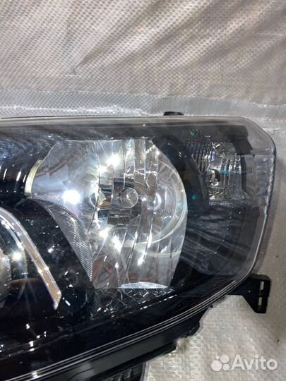 Фара левая Toyota land Cruiser Prado 150 2013-2017