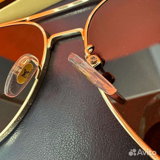 Солнцезащитные очки louis vuitton