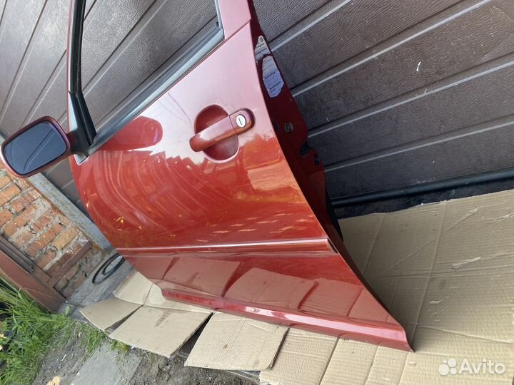 Дверь передняя левая Volkswagen Golf 4