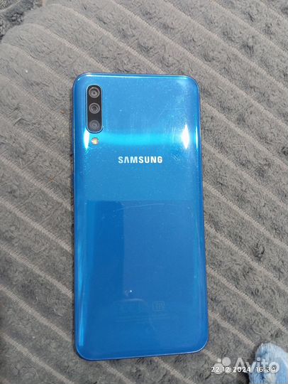 Samsung Galaxy A50, 4/64 ГБ