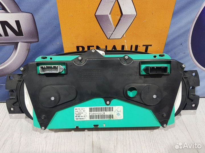 Панель приборов Приборная Щиток Доска Renault sand