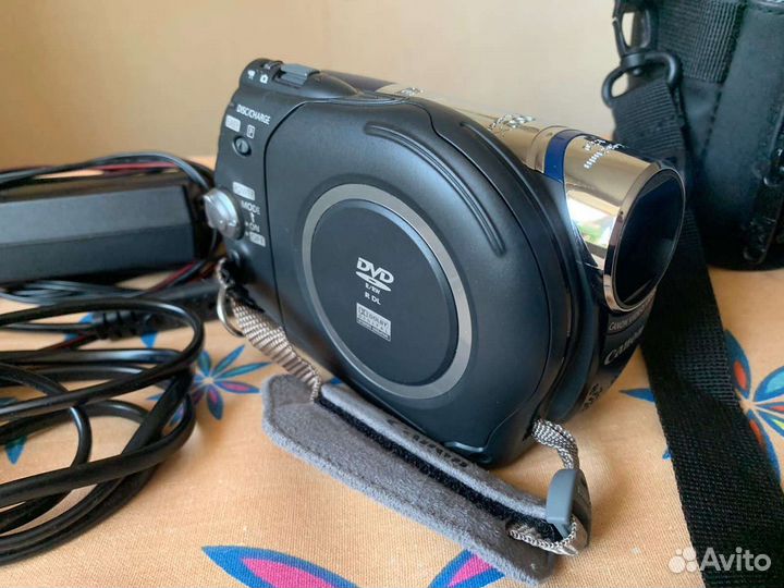 Камера Canon DC310