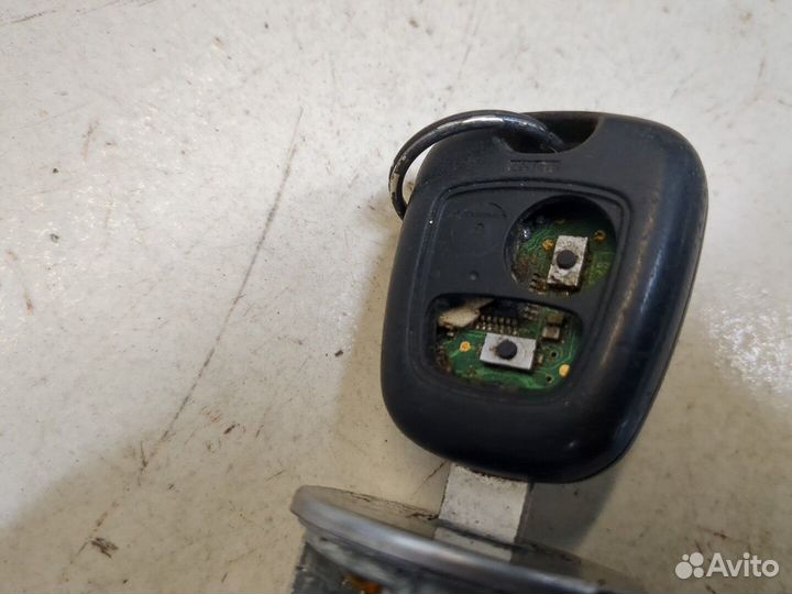 Замок зажигания Peugeot 206, 2003