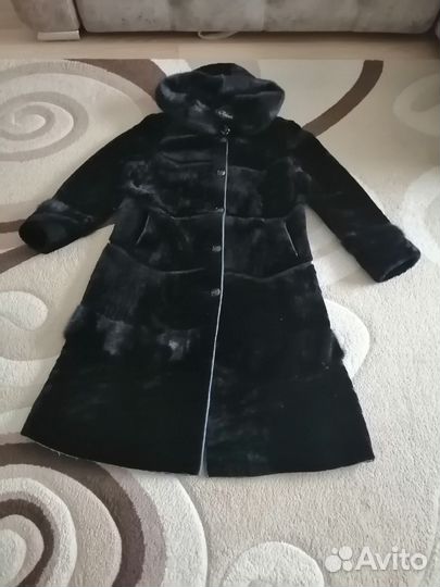 Шуба мутоновая с капюшоном из норки 52 54 размер