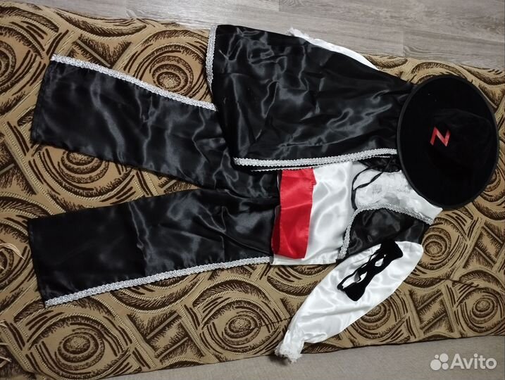 Костюм карнавальный