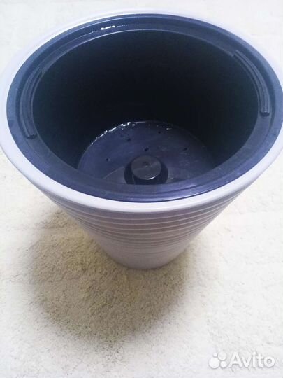 Кашпо для цветов напольное