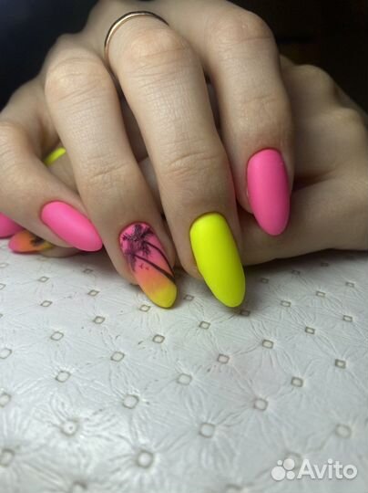 Мастер маникюра