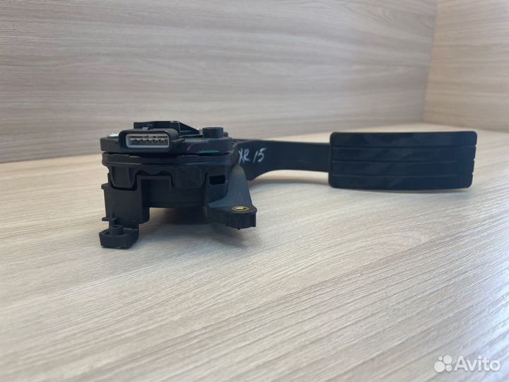 Педаль газа LADA X-Ray