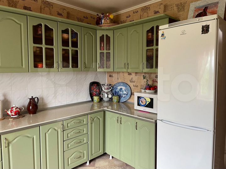 Коттедж 176 м² на участке 6 сот.