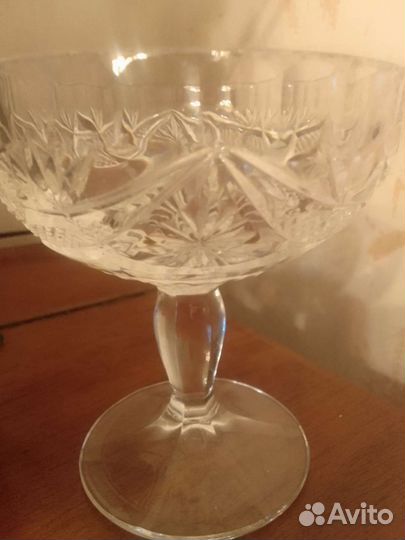 Хоустальная мороженица