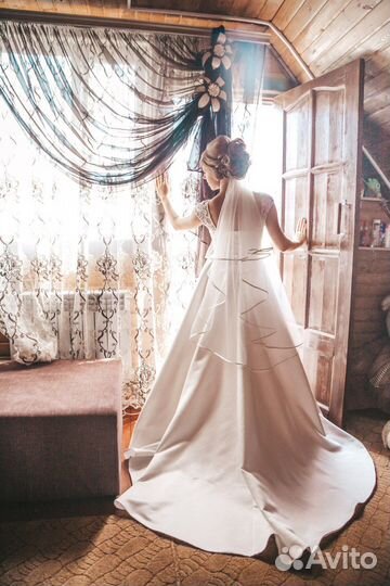 Продам свадебное платье