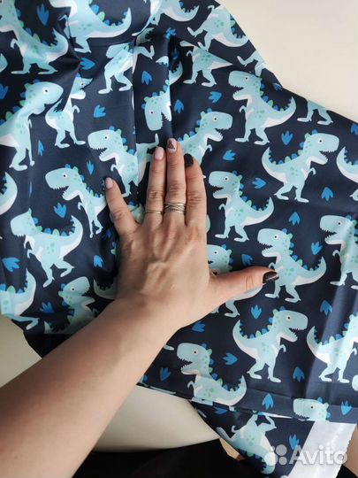 Отрез ткани плащевка