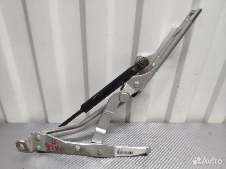 Петля крышки багажника задняя правая Opel Astra H