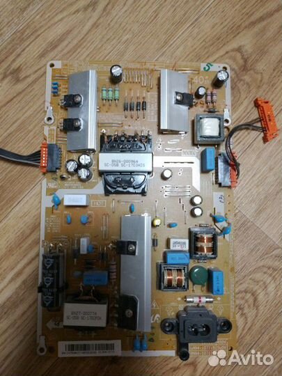 Плата BN94-10711A блока питания телевизора samsung