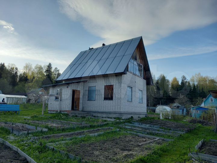 Дача 50 м² на участке 6 сот.
