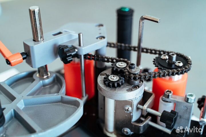 Кромкооблицовочный станок DM-100 / DM-105