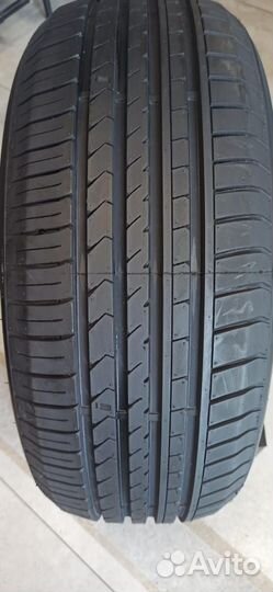 Winrun R330 215/60 R16