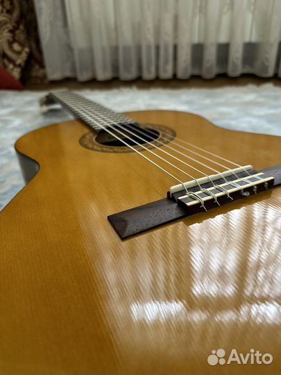 Гитара yamaha c40