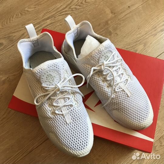 Новые Кроссовки Nike оригинал белые Huarache 40