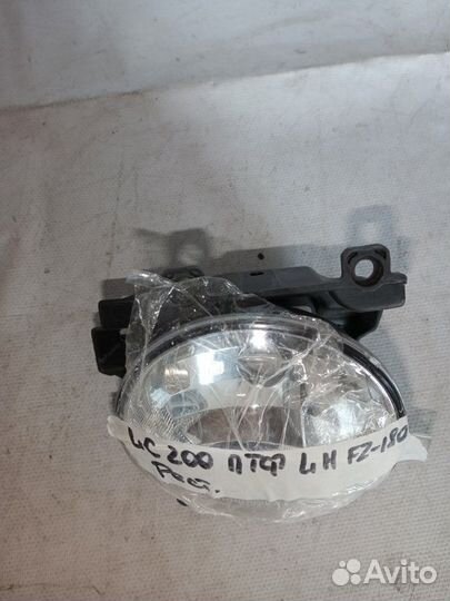 Фара противотуманная передняя левая Toyota Land